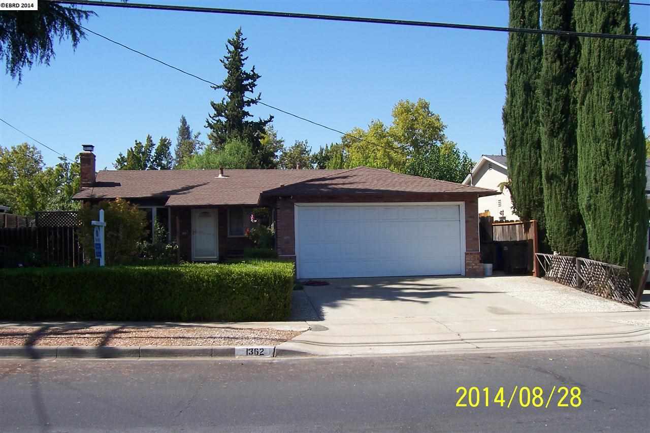 Property Photo: 1362 Washington Blvd CA 94521