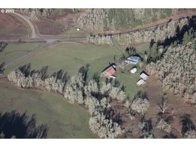Property Photo: 28532 Crow Rd OR 97402