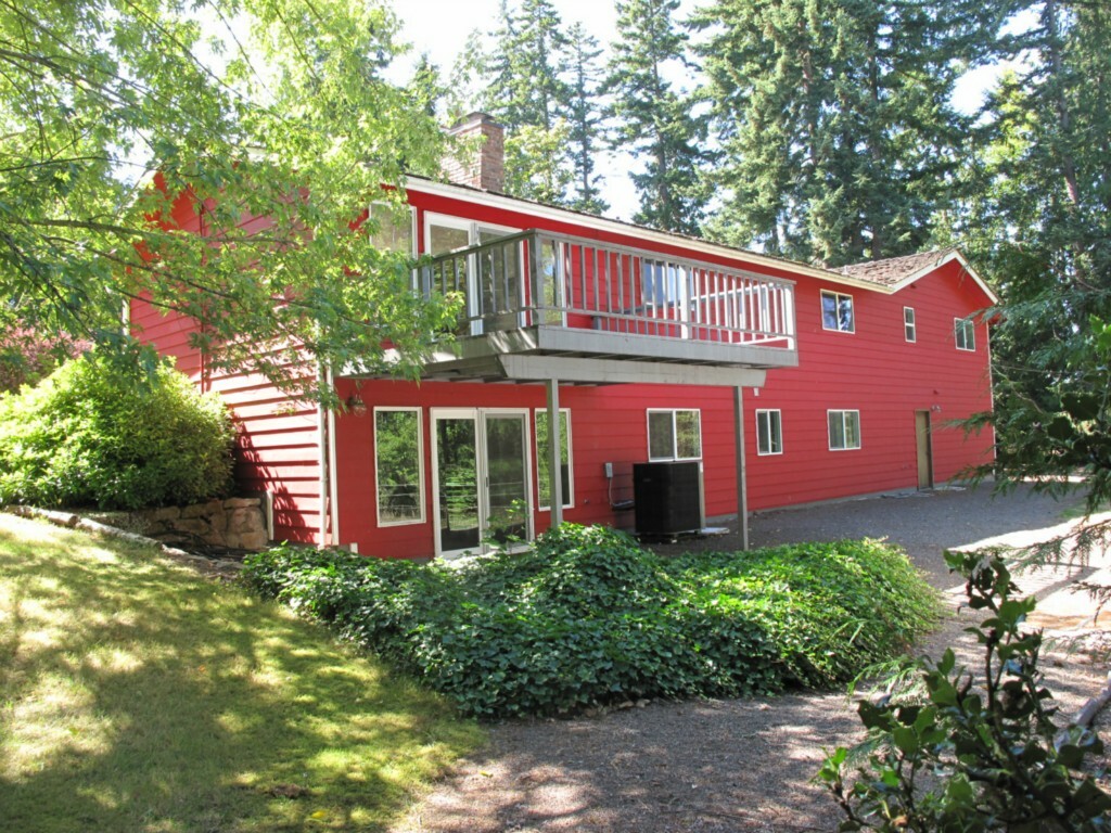 Property Photo:  506 Draper Rd  WA 98362 