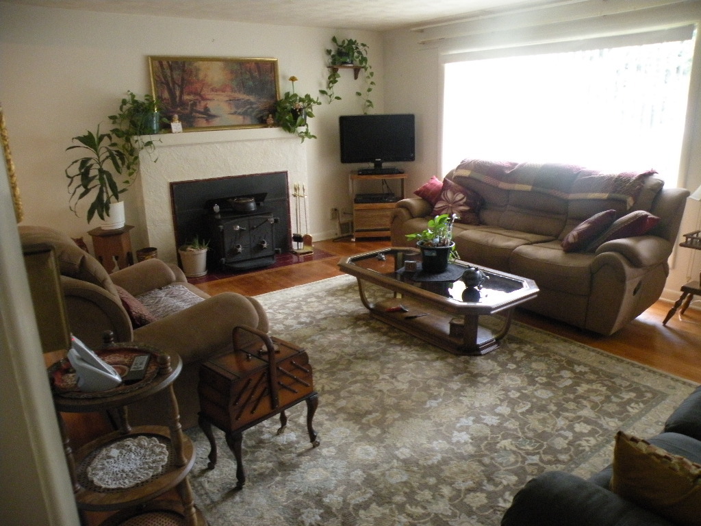 Property Photo: 3402 Crystal Springs Rd W WA 98466
