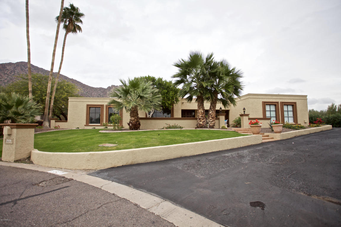 Property Photo: 5526 E Camelhill Road AZ 85018