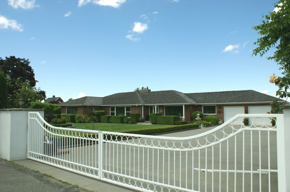 Property Photo: 16713 McLean Rd WA 98273