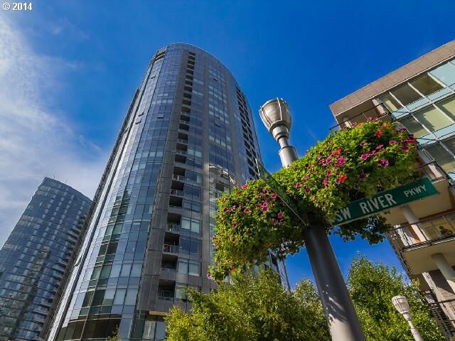 Property Photo: 3601 SW River Pkwy 2316 OR 97239