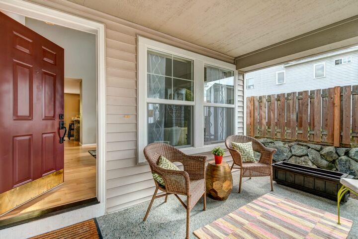 Property Photo:  940 242nd Ct SE  WA 98075 