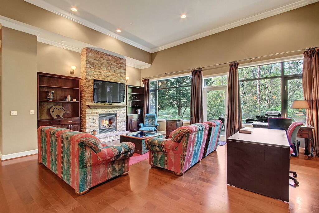 Property Photo:  15408 Main St 104  WA 98012 