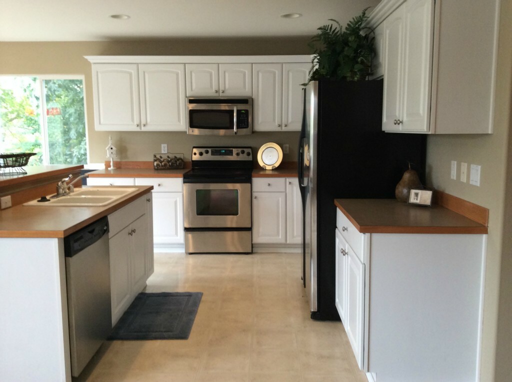 Property Photo: 12911 SE 299th St WA 98092