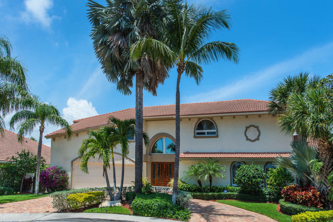 Property Photo: 891 NE 78th Street FL 33487