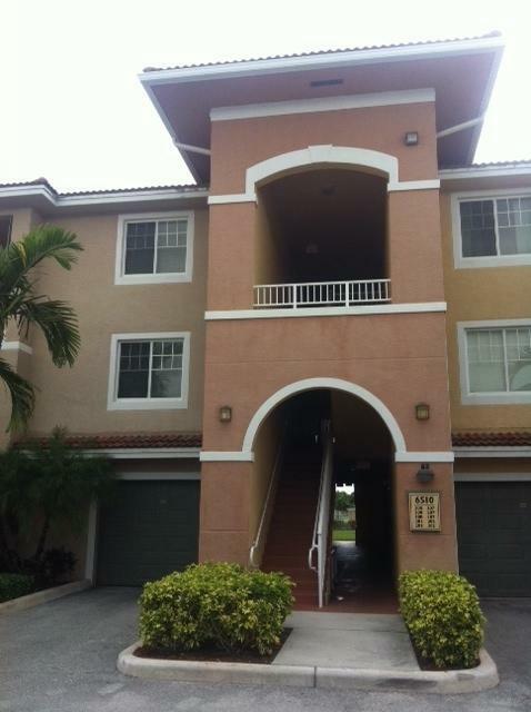 Property Photo: 6510 Emerald Dunes Drive 201 FL 33411