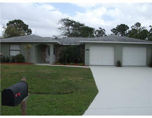 Property Photo:  732 Karrigan Terrace  FL 34983 