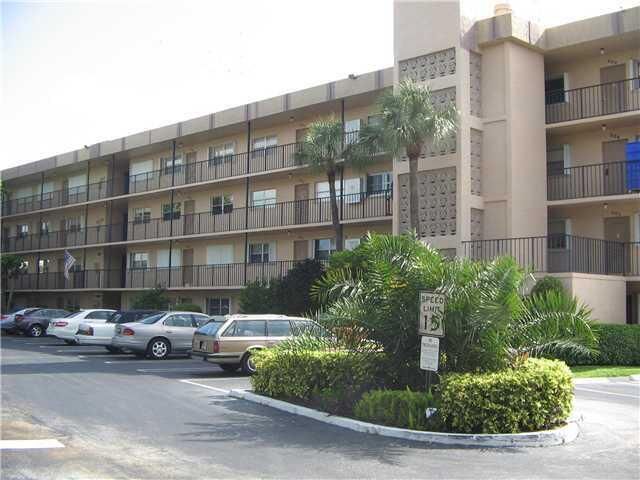 Property Photo: 2010 S Federal Highway 108 FL 33435