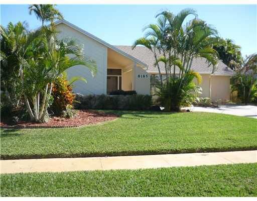 Property Photo: 8185 Chatuga Court FL 33467