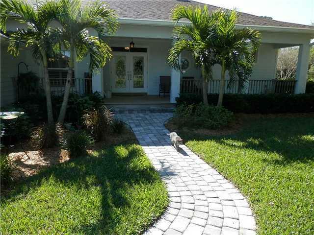 Property Photo:  1413 Lone Pine Drive  FL 34982 