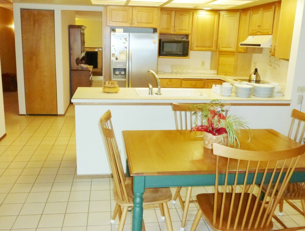 Property Photo: 2440 140th Ave NE 18 WA 98005