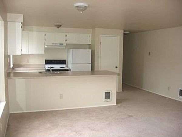 Property Photo:  9010 Henderson Place SW 301  WA 98016 