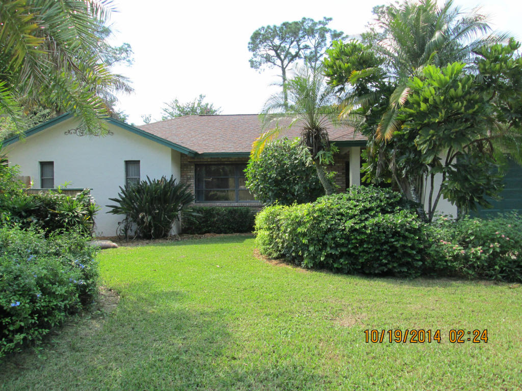 Property Photo: 469 Wranglewood Drive FL 33414