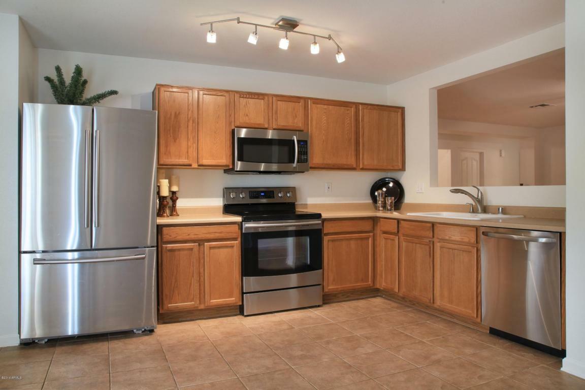 Property Photo:  3035 W Red Fox Road  AZ 85083 