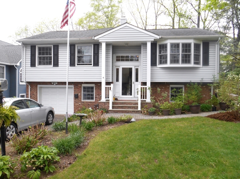 Property Photo:  4 Highland Ter  NJ 07470 