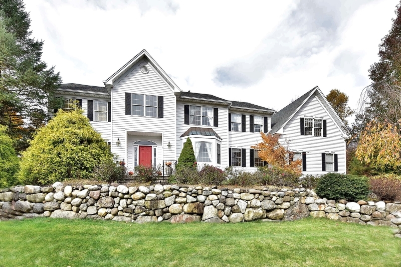 Property Photo: 3 Holdrum Ct NJ 07645