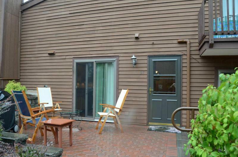 Property Photo: 57 Meadowview Dr NJ 08801