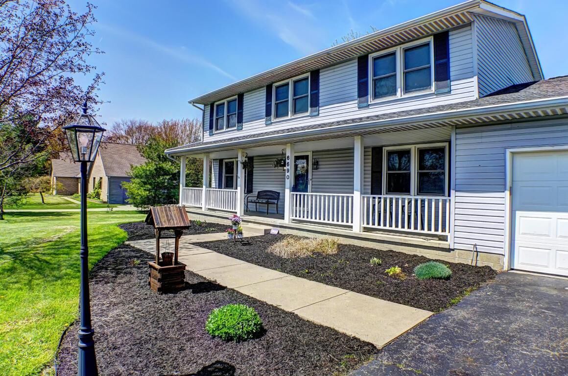 Property Photo:  6690 Albanyview Drive  OH 43081 