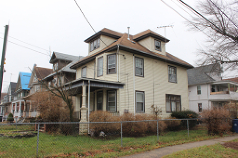 Property Photo:  900 W 6th St  NJ 07063 