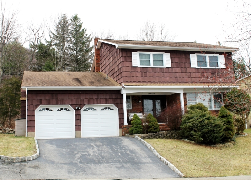 Property Photo:  24 Schirra Dr  NJ 07465 