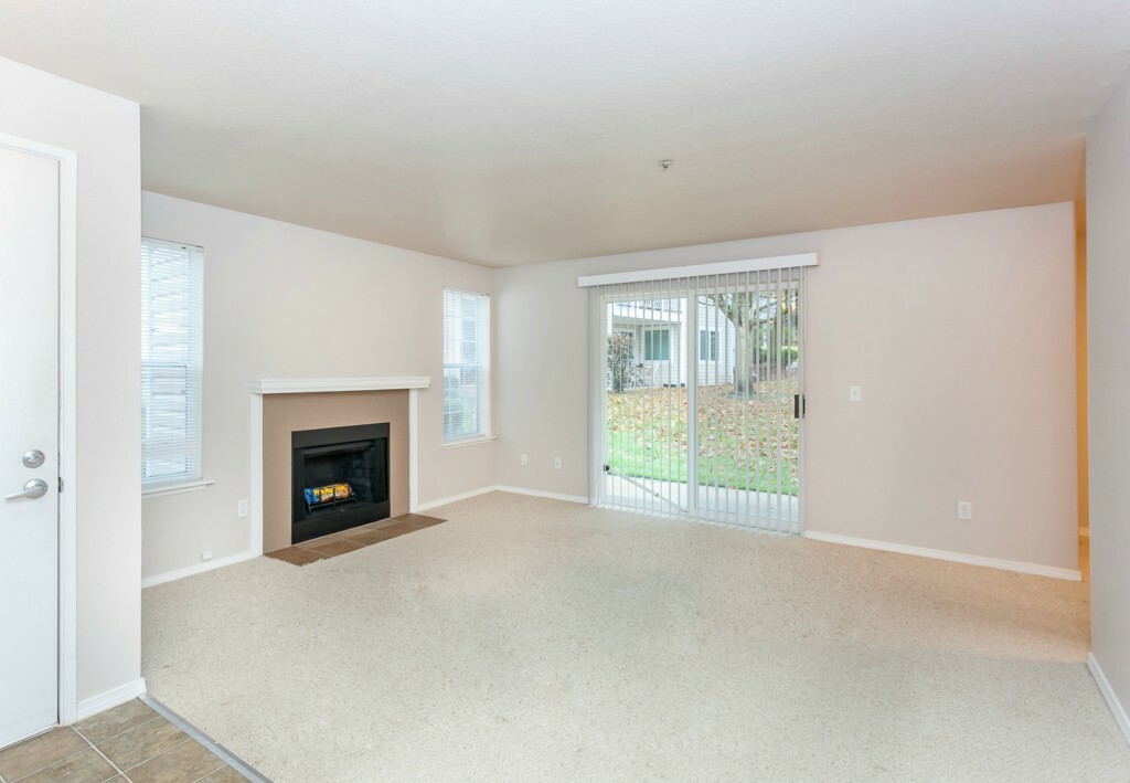 Property Photo:  19230 Forest Park Dr NE H125  WA 98155 