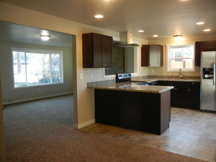 Property Photo: 8036 S D St WA 98408