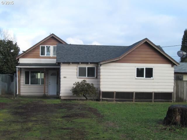 Property Photo: 295 Owosso Dr OR 97404