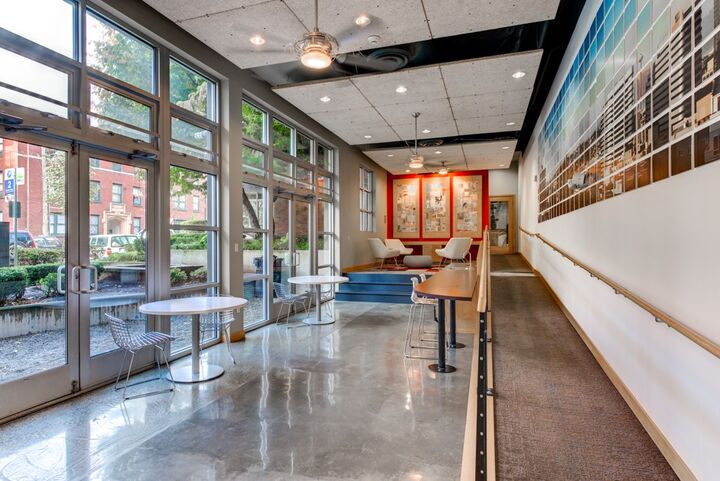 Property Photo: 1610 Belmont Ave 508 WA 98122