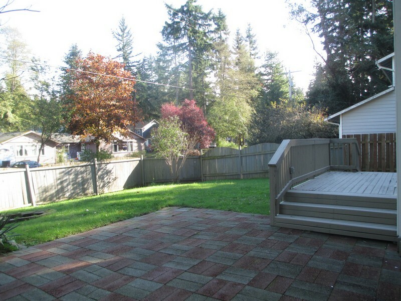 Property Photo:  7858 Blakely Ave  WA 98236 