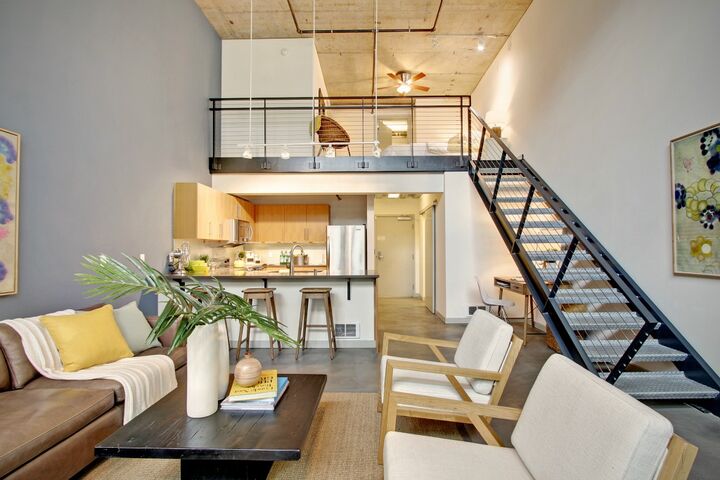 Property Photo:  401 9th Ave N 106  WA 98109 