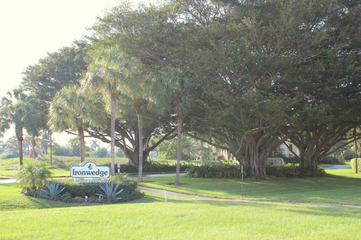 Property Photo: 22842 Ironwedge Drive FL 33433