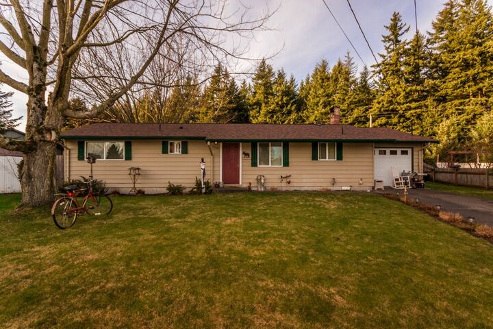 Property Photo: 1478 Farm Dr WA 98248