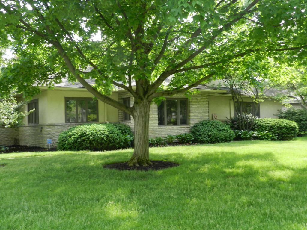 Property Photo: 2577 Edington Road OH 43221
