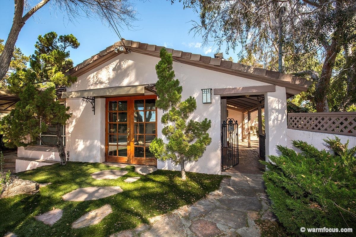 Property Photo:  3966 Pringle Street  CA 92103 