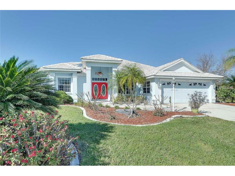 Property Photo: 6119 9th Avenue Circle NE FL 34212