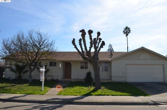 Property Photo:  715 Adams Ave  CA 94550 