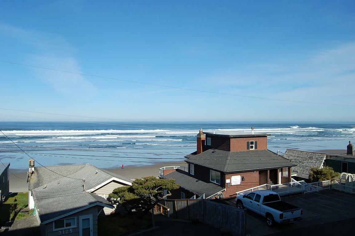 Property Photo: 1415 NW 31st Avenue 263 OR 97367