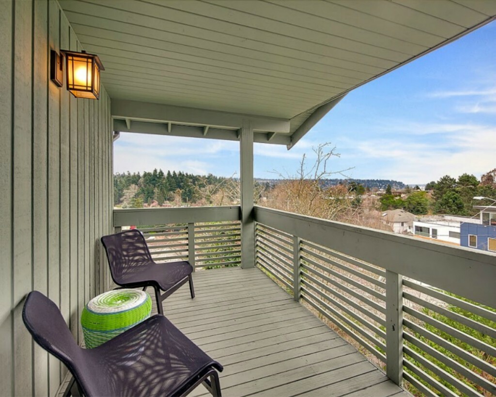 Property Photo:  5536 S Orcas St  WA 98118 