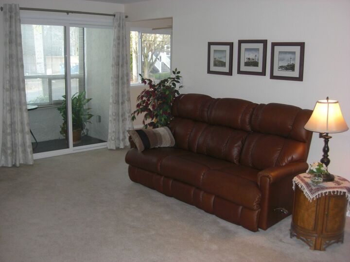 Property Photo:  11556 Greenwood Ave N 103  WA 98133 