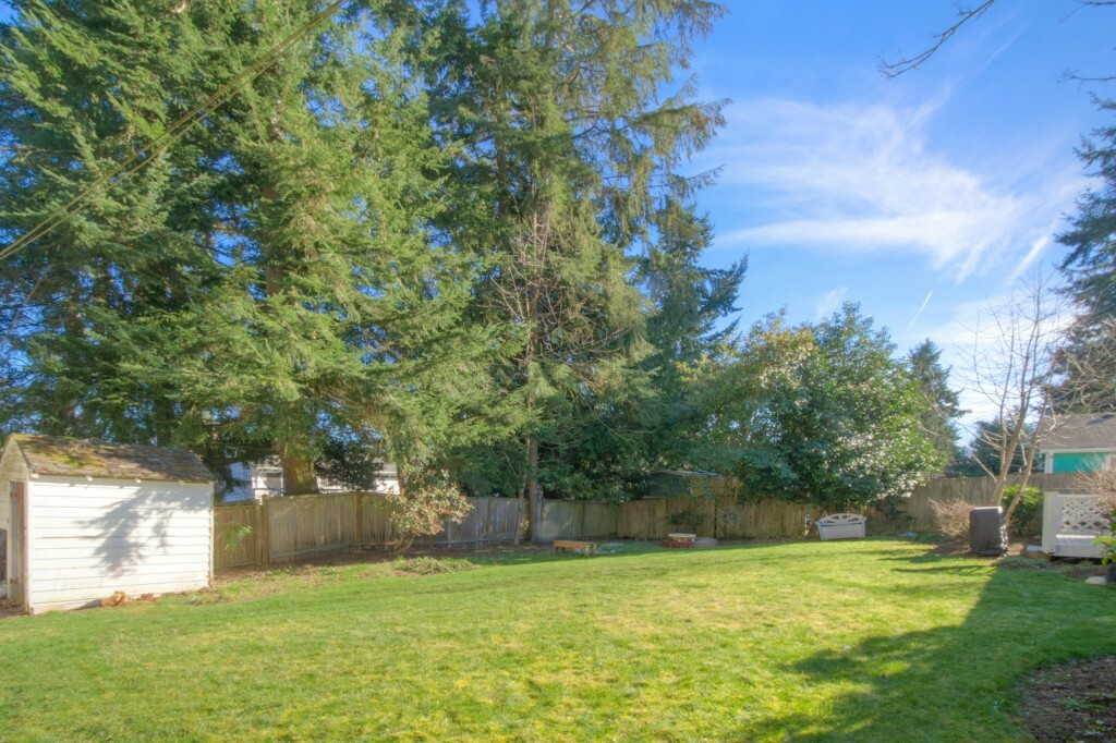 Property Photo:  19719 83rd Place W  WA 98026 