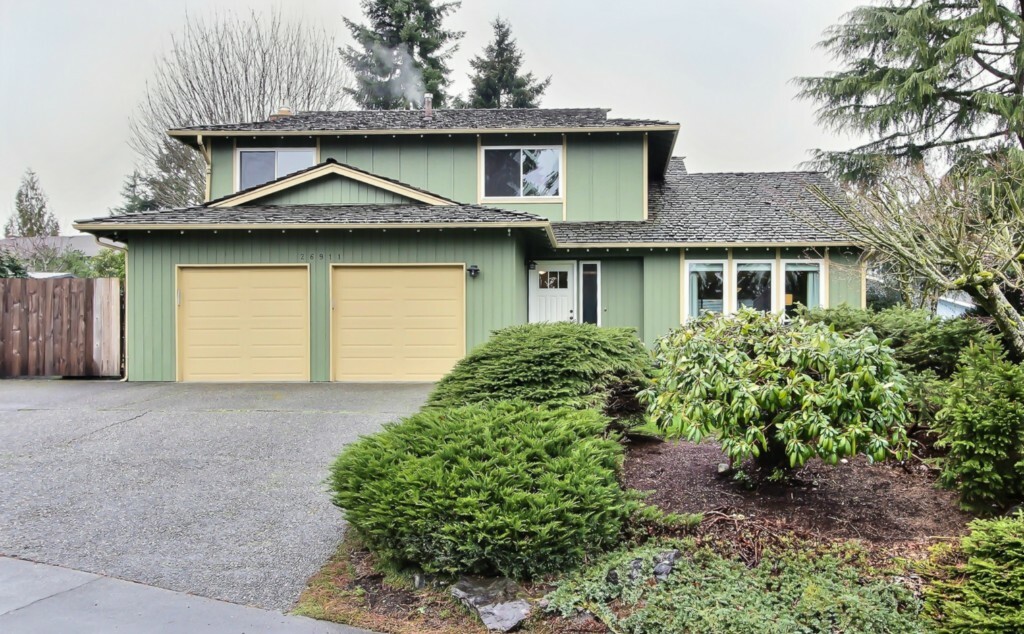 Property Photo:  26911 Arden Ct  WA 98032 