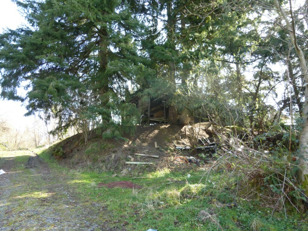 Property Photo: 160 118th Ave SE WA 98005