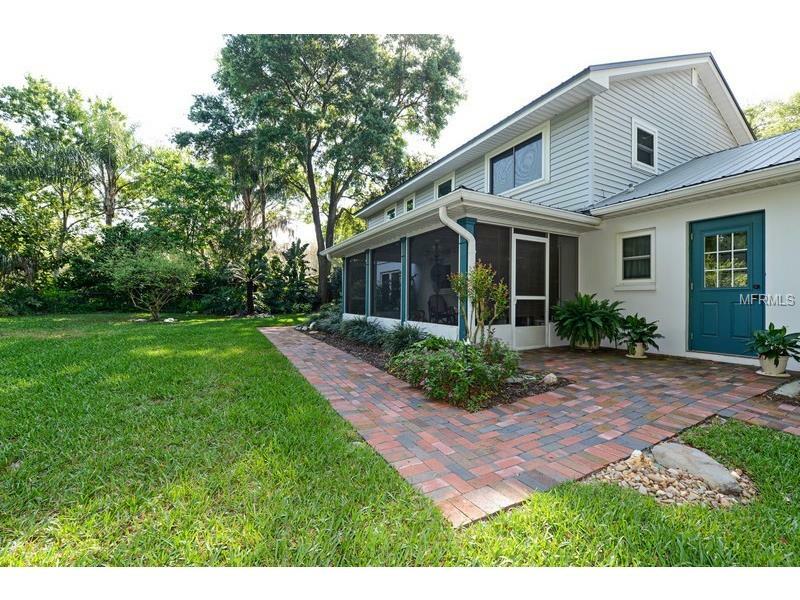 Property Photo:  702 N Sylvan Drive  FL 33510 