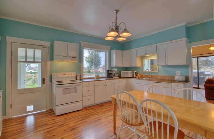 Property Photo:  15803  171st Avenue SE  WA 98272 