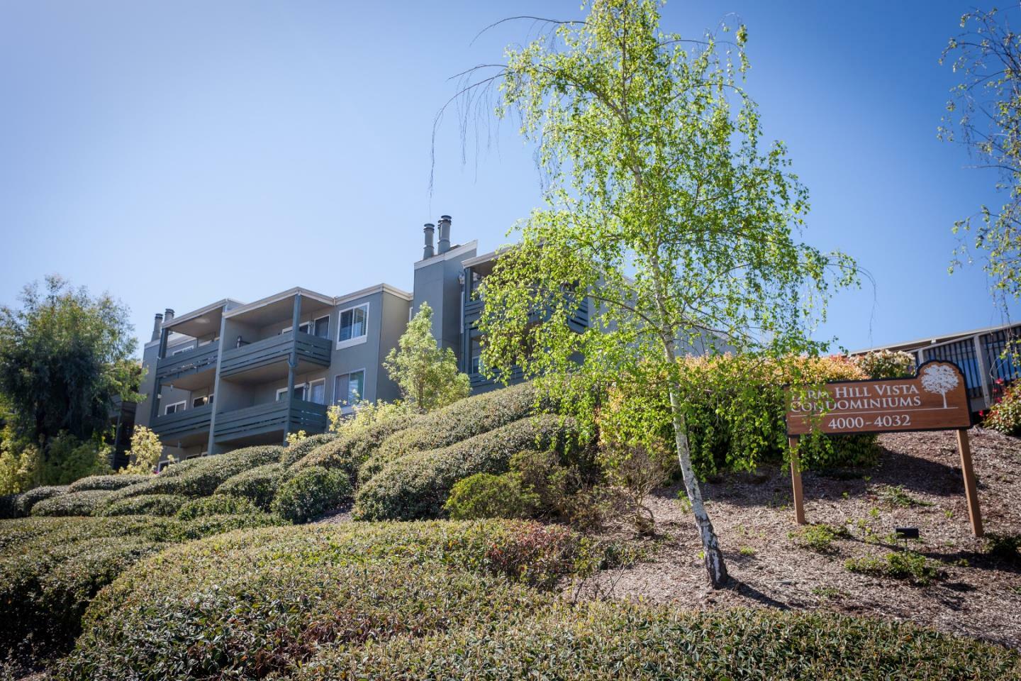 Property Photo:  4008 Farm Hill Boulevard 103  CA 94061 