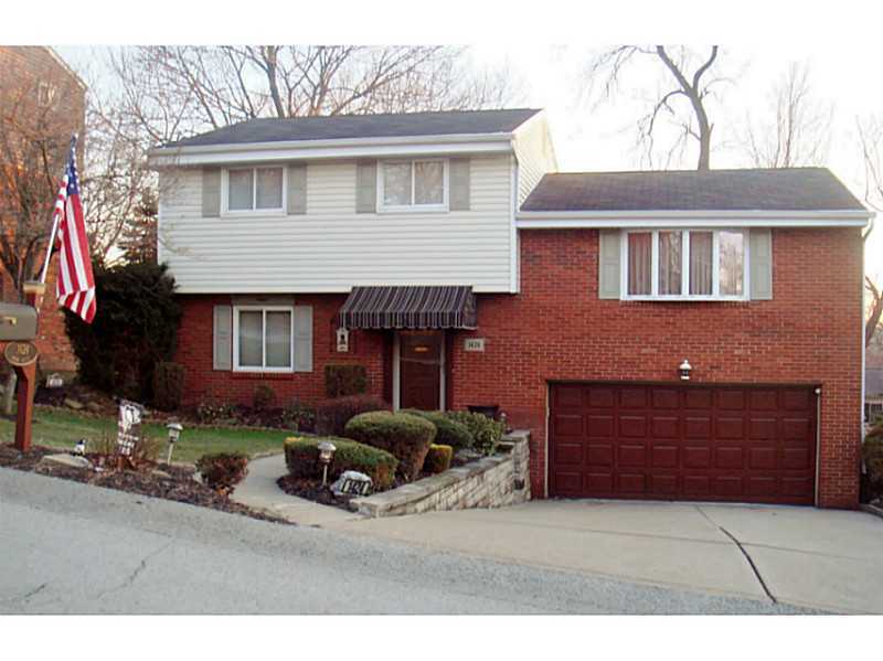 Property Photo:  1424 Leona Ave  PA 15129 