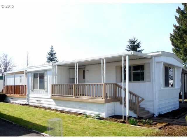 Property Photo:  1400 Candlelight Dr 141  OR 97402 