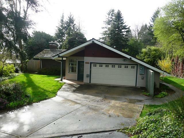 Property Photo:  5105 SW Richardson Dr  OR 97239 